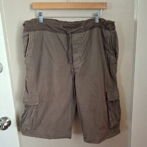 James Perse Standard Cargo Shorts_1